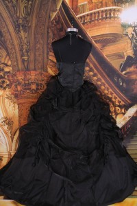 gothic-wedding-dresses-photo
